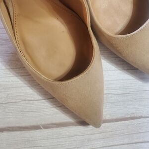 Express Elegant Tan Women's Fabric Pumps Size 9